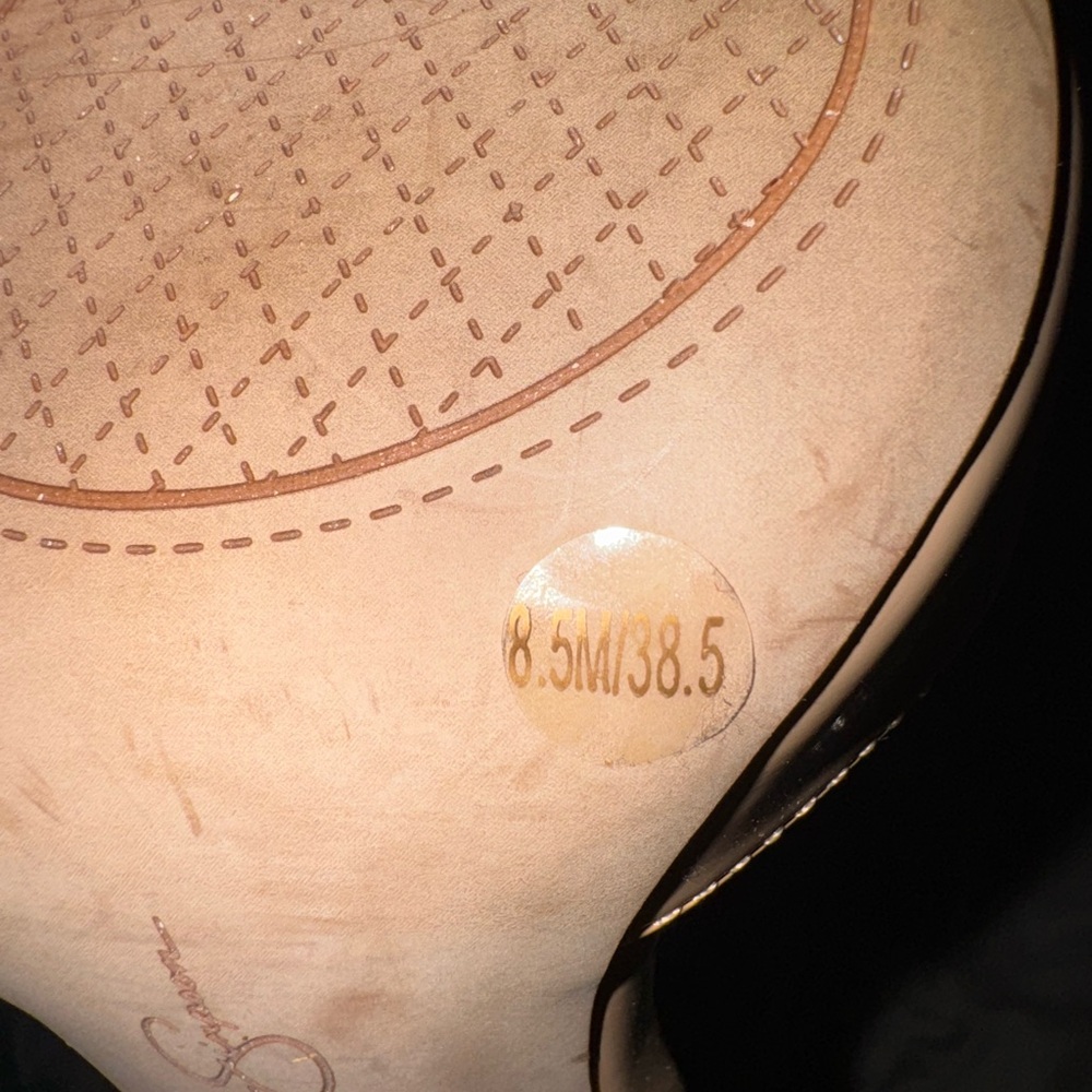 Designer Beige Heels - Size 8.5M